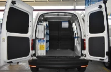 01_Syncro Ultra racking in the VW Caddy