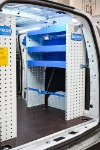 03_Cargo retaining accessories and shelves in the vet’s Proace City
