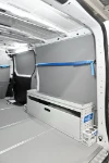 03_The right of the Trafic with a support surface and a Syncroblock bar