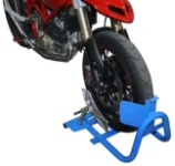 A self-locking wheel clamp for motorcycles