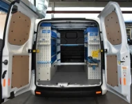 FORD CUSTOM 2012 L1 H1 02a