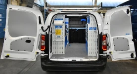 01_A 2022 Fiat Doblò with custom-made racking by Syncro System on both sides