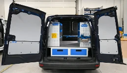 01_Syncro racking in the electrician’s Mercedes Citan L1 H1