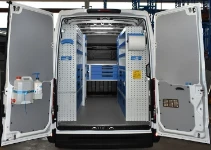 01_The Daily fitted out by Syncro for repairing machines