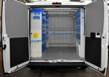 01_The electrician’s Jumper L1H1 with racking on both sides