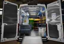 01_The Iveco Daily L4 for transporting special waste, complete with loading ramp