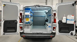 01_The Renault Trafic L2 H1 with Syncro racking for a glazier