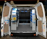 01_Ultra racking for an electrician, in a Custom