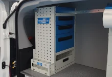 02_The left of the Doblò, with metal drawers, shelf and compartment with door