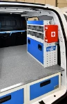 03_Syncro’s enclosed storage, transparent containers and accessories on the right of the Partner L1H1
