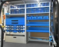 04_A strap-type case retaining system