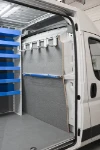 04_Syncro cargo retaining accessories on the bulkhead of the Ducato L2 H2