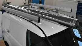05_The Doblò’s roof rack and pipe carrier