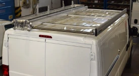 05_The Ultrasilent roof rack with a single slide ladder carrier