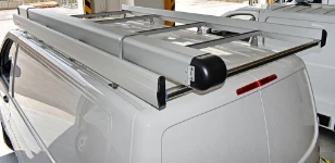 06_Syncro’s Ultrasilent roof rack and pipe carrier