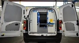 A Berlingo racking system with a pull-out vice bench