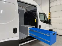 Drawer unit with long drawer