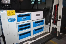 Drawer units for mobile laboratory for vets
