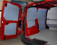 Floor and interior liners in the 2019 Opel Vivaro