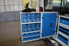  Slide-out base for vans