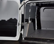 The Doblò’s plywood floor liner with anchor rings