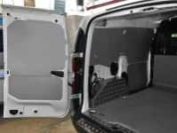 Wall and floor lines on the left of the Dokker